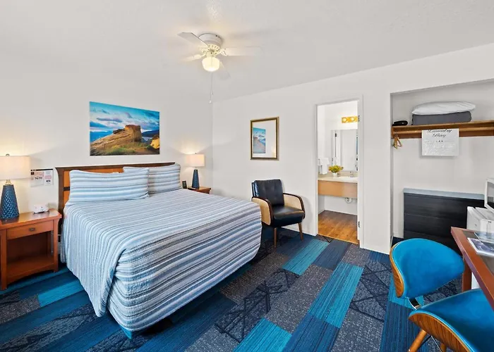 Surf & Sand Inn